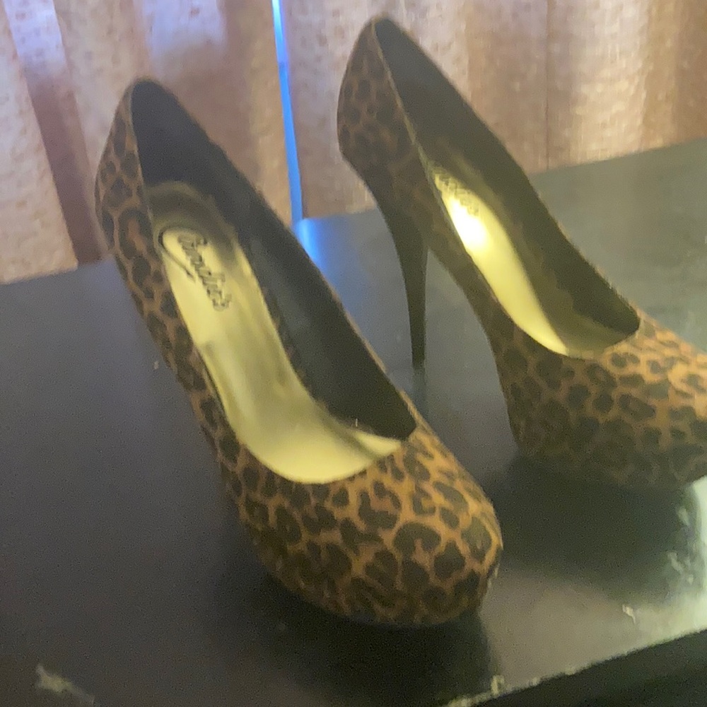 Candies leapord nothing says hooker like Animal print stilettos